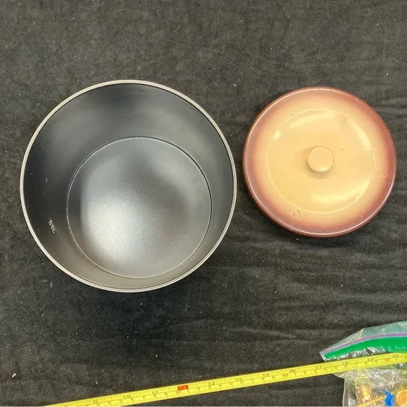 Vintage Mushroom Canister - Picture 4 of 7